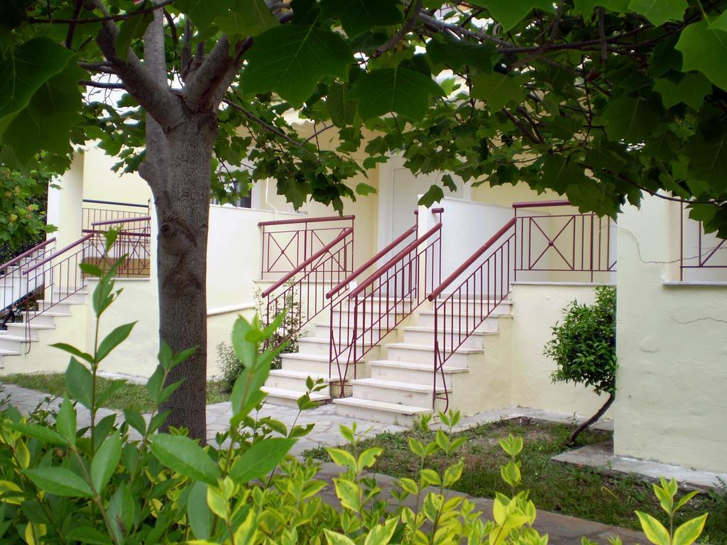 Siviri Rental Houses Luaran gambar