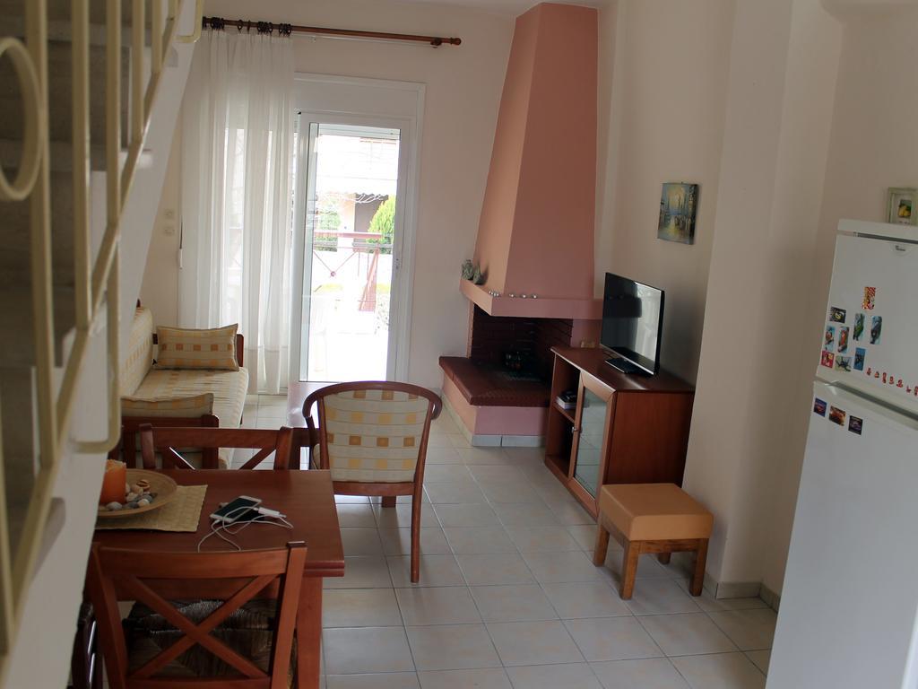 Siviri Rental Houses Luaran gambar