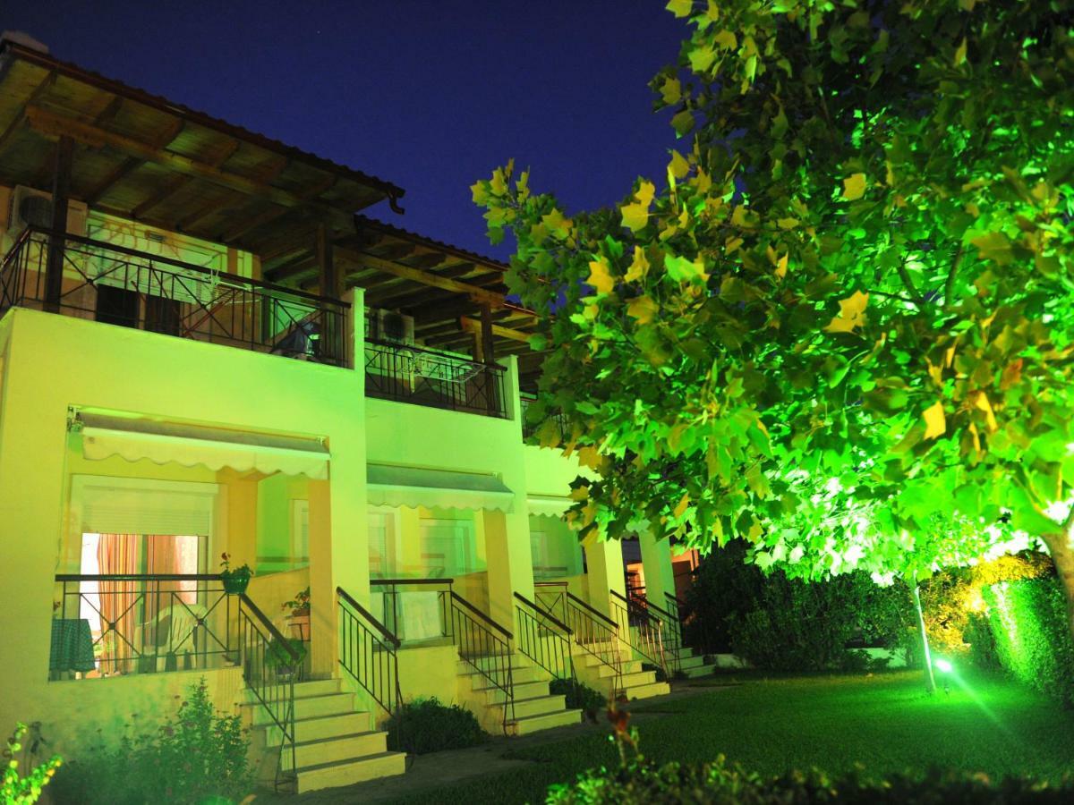 Siviri Rental Houses Luaran gambar