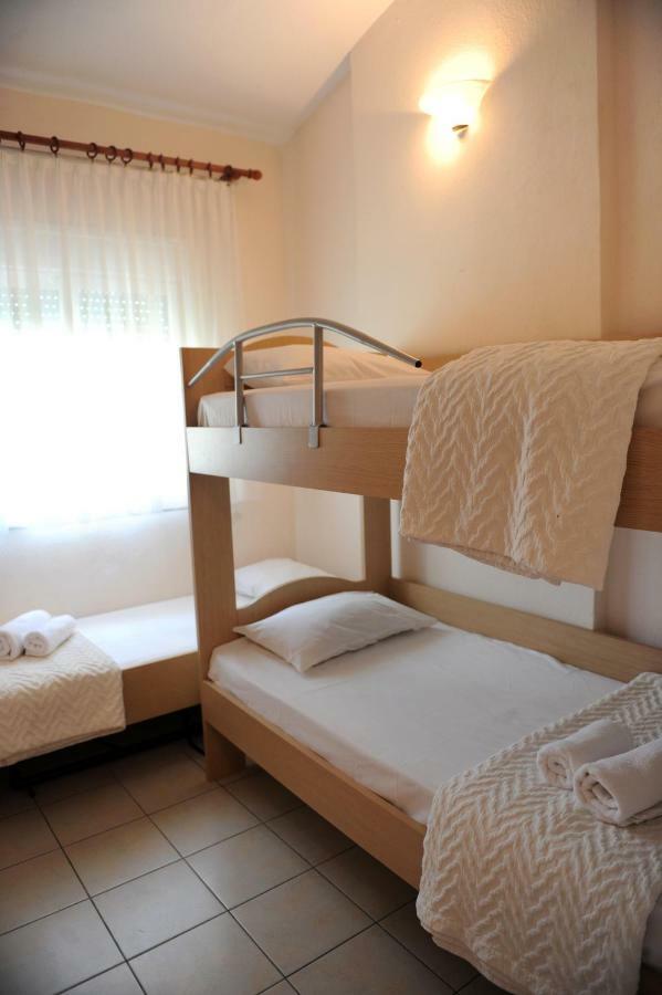 Siviri Rental Houses Luaran gambar